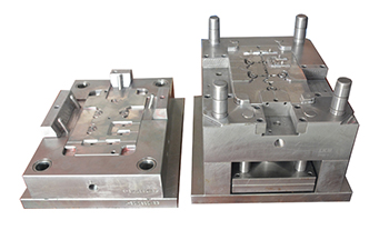 做注塑模具時(shí)，應(yīng)在什么情況下考慮采樣先行復(fù)位機(jī)構(gòu)？