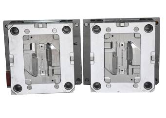 塑料模具如何保證裝配精度？