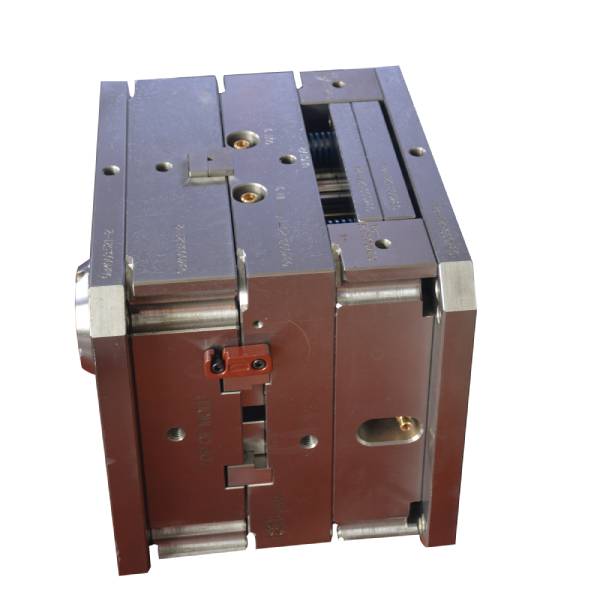 汽車(chē)注塑模具加工