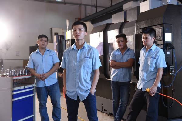 銘洋宇通精密模具加工制造 銘洋宇通精密模具加工制造